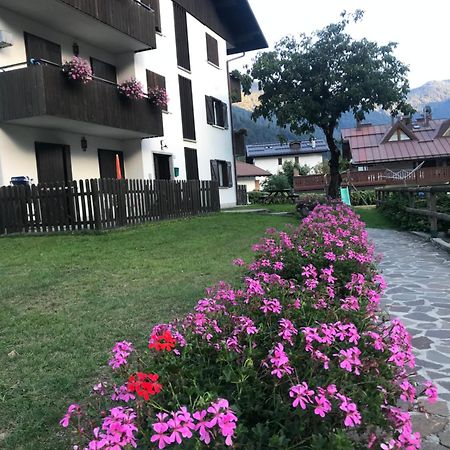 Care Alto Apartment Carisolo Exterior photo
